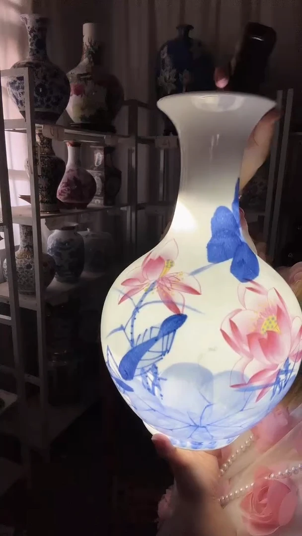 摆件景德镇陈春华荷花赏瓶