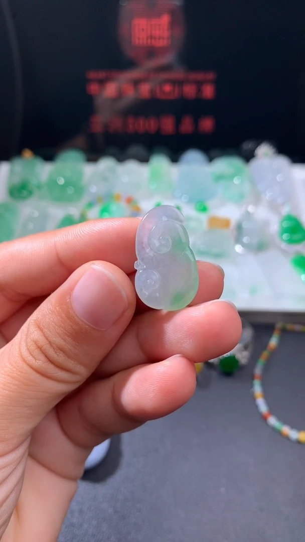 未镶嵌定制翡翠