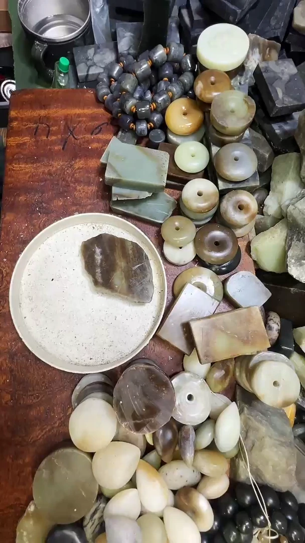 未镶嵌和田玉珠宝半成品1