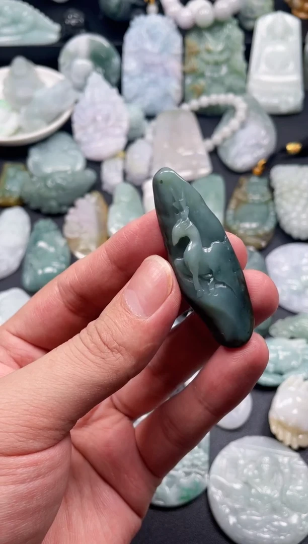 翡翠未镶嵌颈饰天然翡翠a货