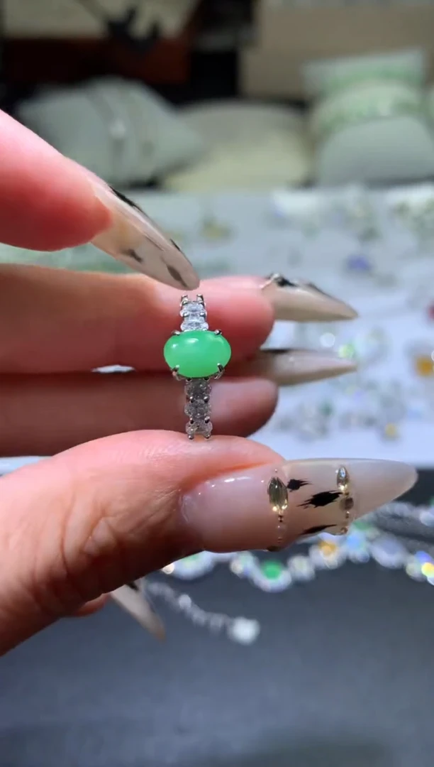 颈饰银S925镶嵌翡翠净货  6.9-6.1