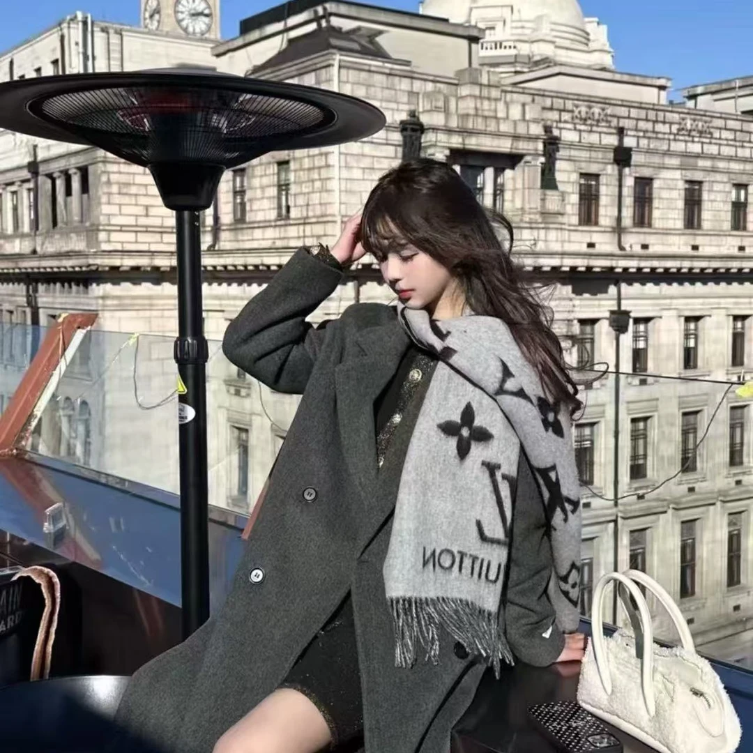 【上海直发+运费险 】配带礼盒时尚气质经典双面羊绒流苏款