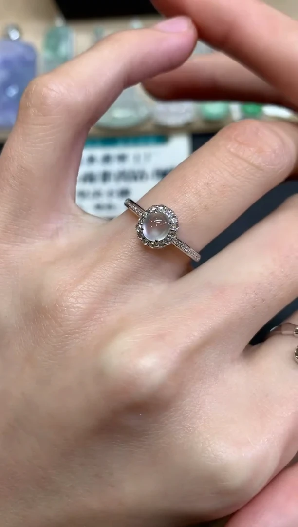 【闪购商品】翡翠戒指18K金镶嵌蛋面【无服务费】