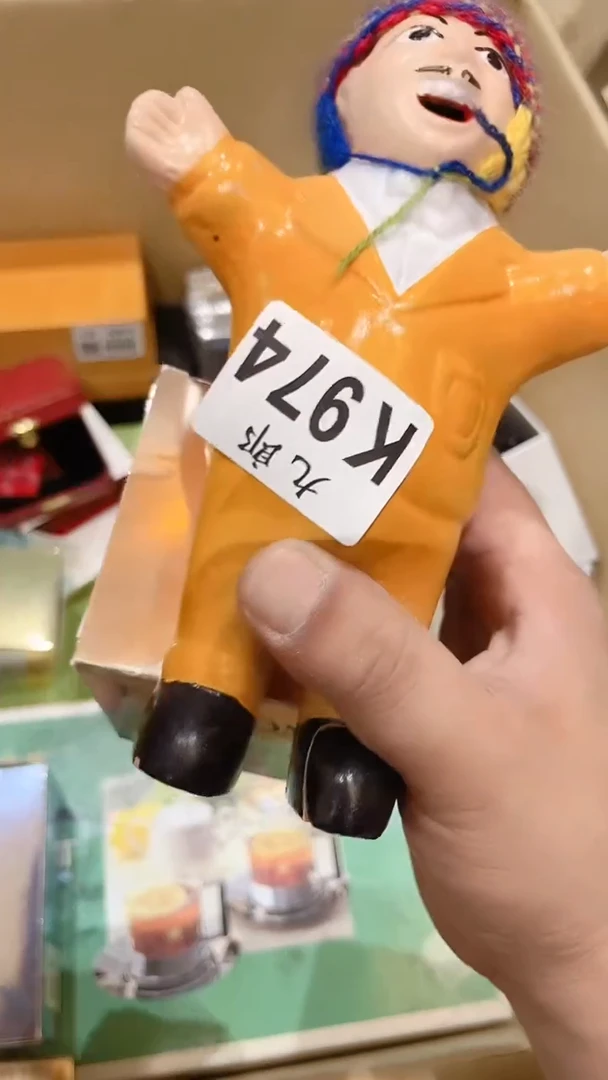 瓷片V****x974彩彩彩彩彩彩彩彩彩彩
