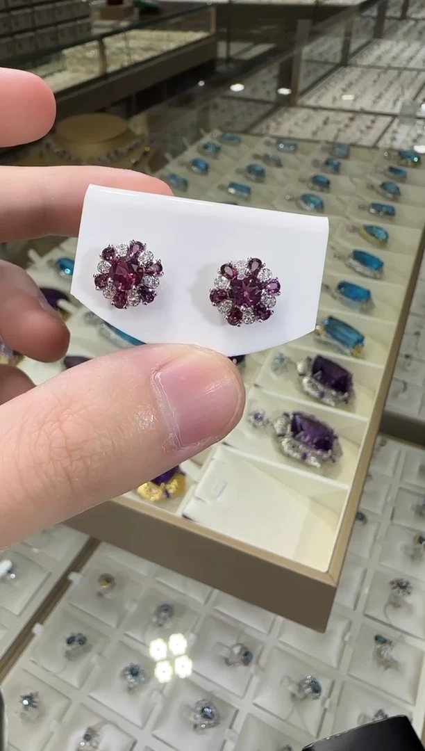 银S925镶嵌耳饰石榴石5mm耳钉简约款