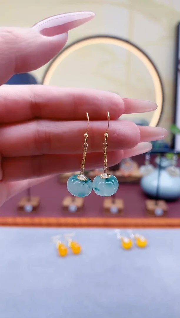 未镶嵌石英质玉（天山翠）耳饰00大南瓜