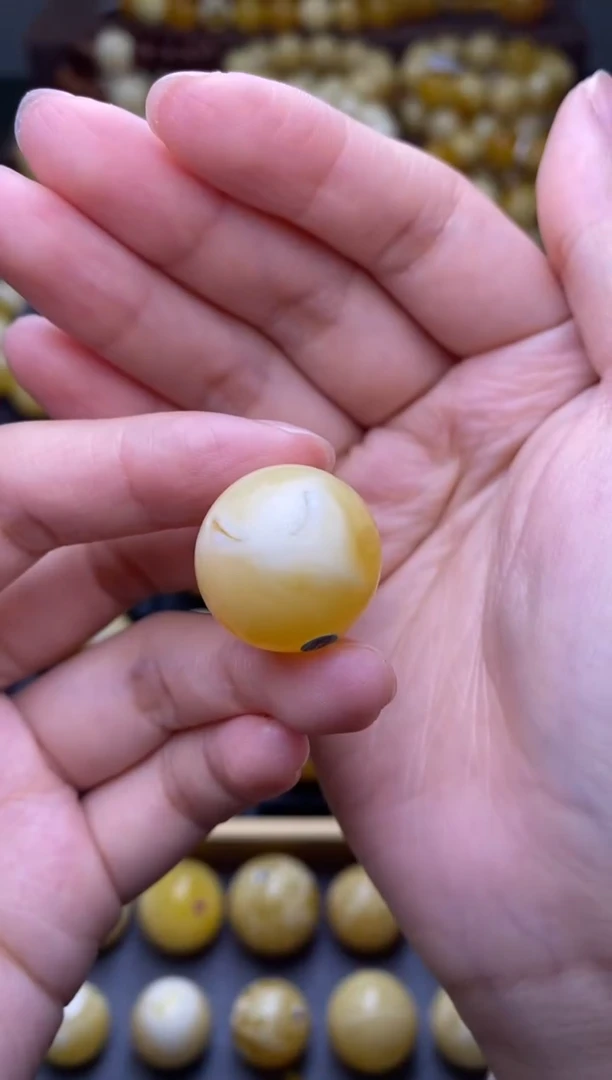 【闪购商品】琥珀裸石未镶嵌 大小姐珠宝严选31