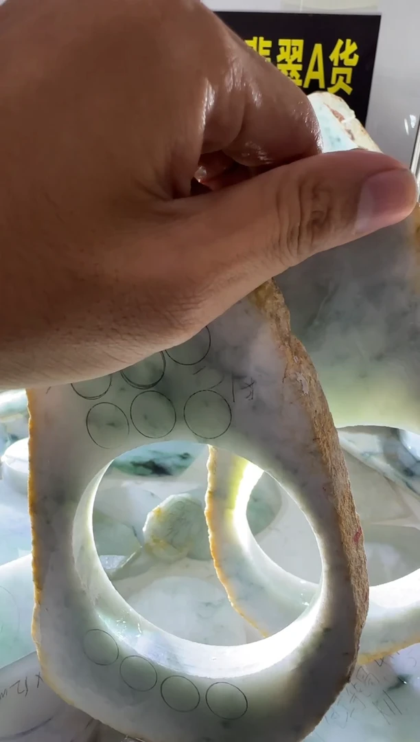 定制翡翠未镶嵌定制