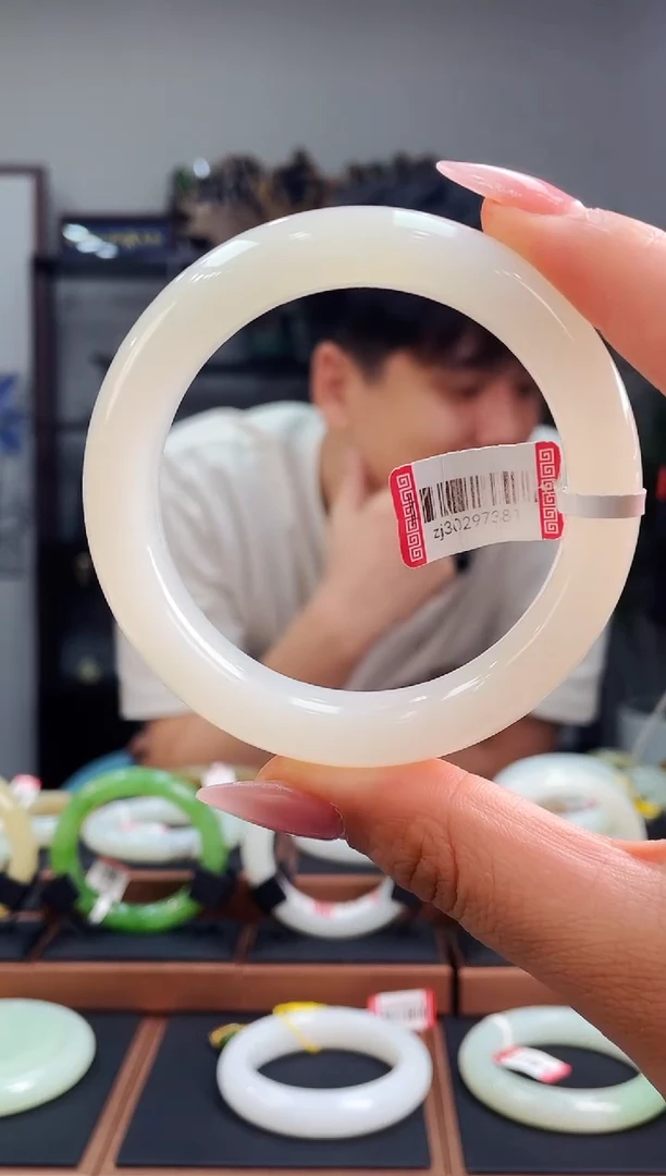 和田玉手镯未镶嵌57白玉30297381