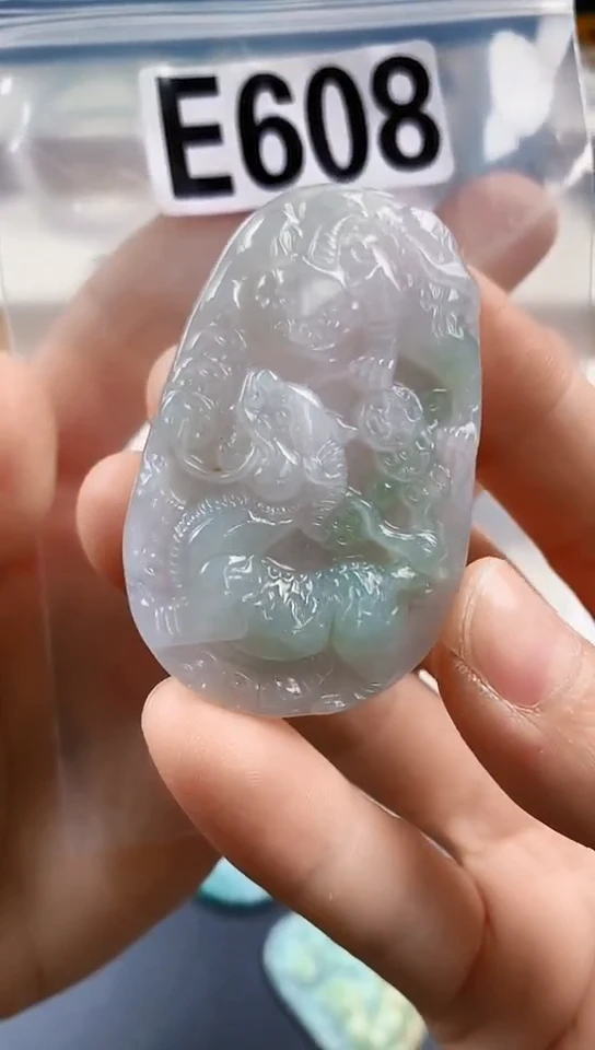 颈饰未镶嵌翡翠天然翡翠吊坠挂件