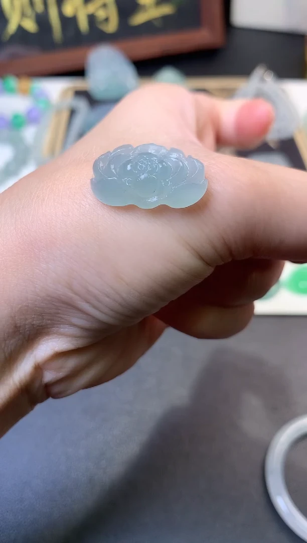 未镶嵌定制翡翠毛货