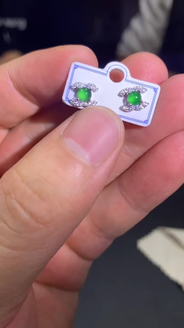 【闪购商品】翡翠耳饰未镶嵌0095512794/多样性发一