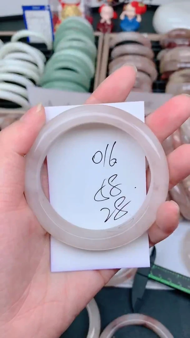 未镶嵌手镯石英质玉016