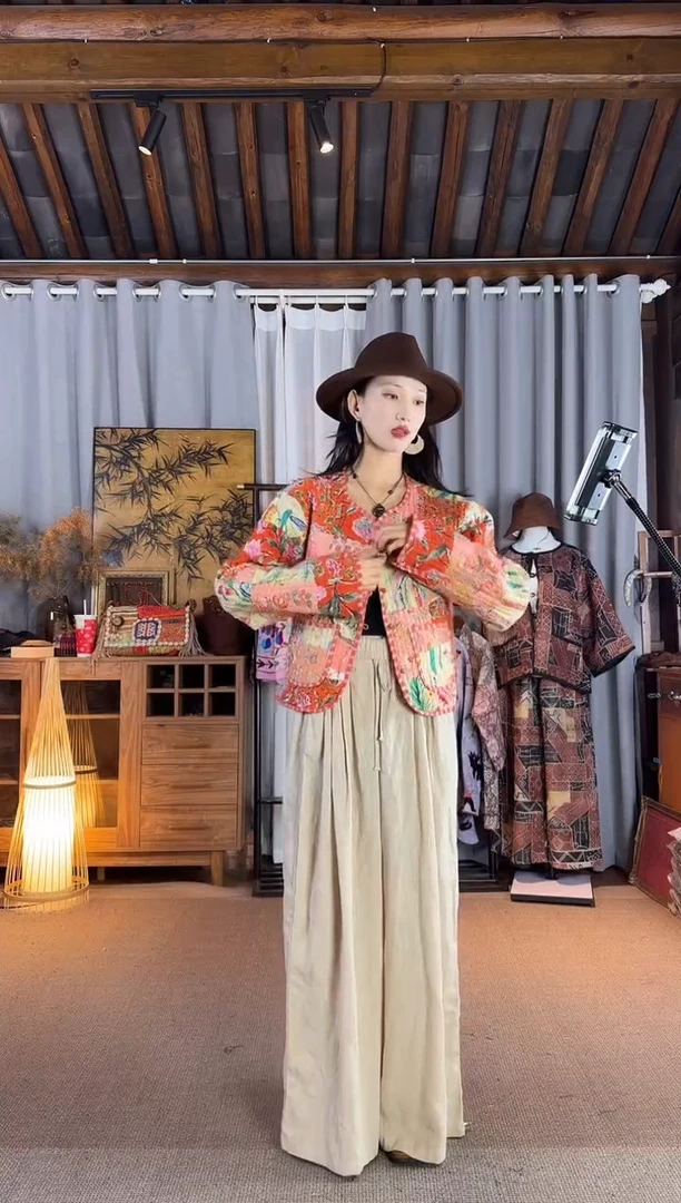 设计师款彩绘小香风外套