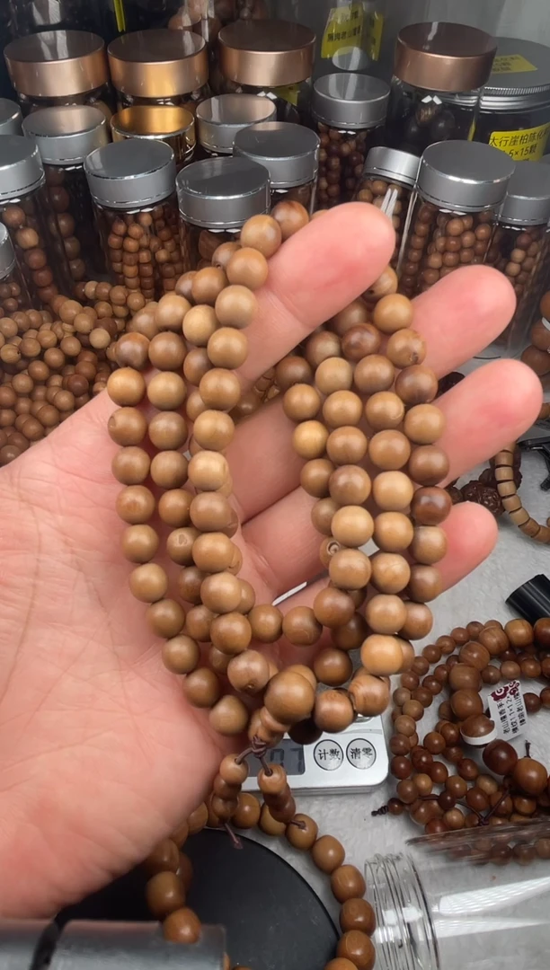 【闪购商品】檀香木手串/手链瑕疵0.8*108老山檀香手串