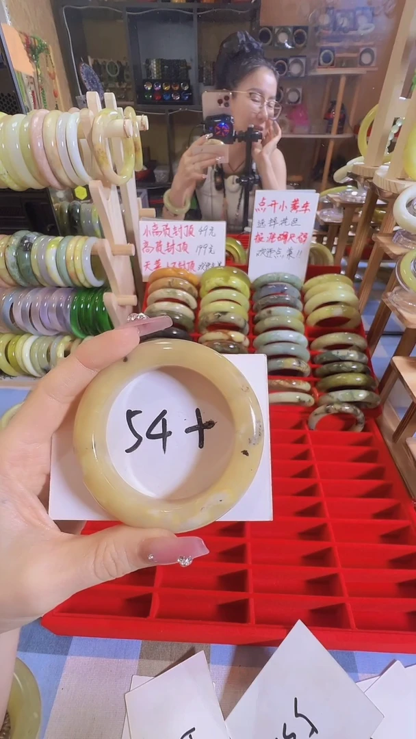 岫玉未镶嵌手镯165