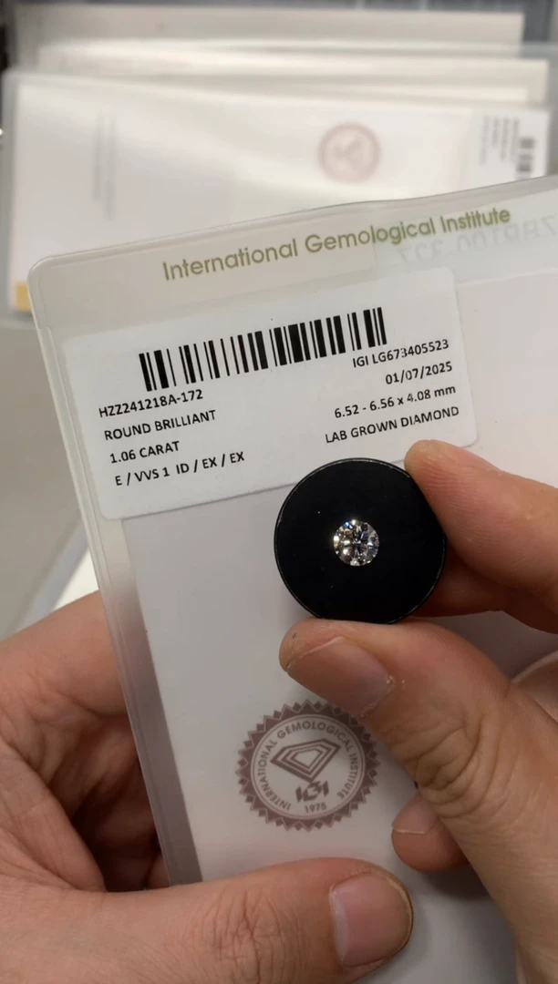 【闪购商品】实验室培育钻石裸石未镶嵌1.06E673405523