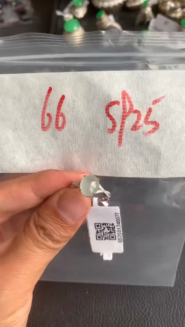 银S925镶嵌戒指翡翠缅甸A货翡翠，拍一发一