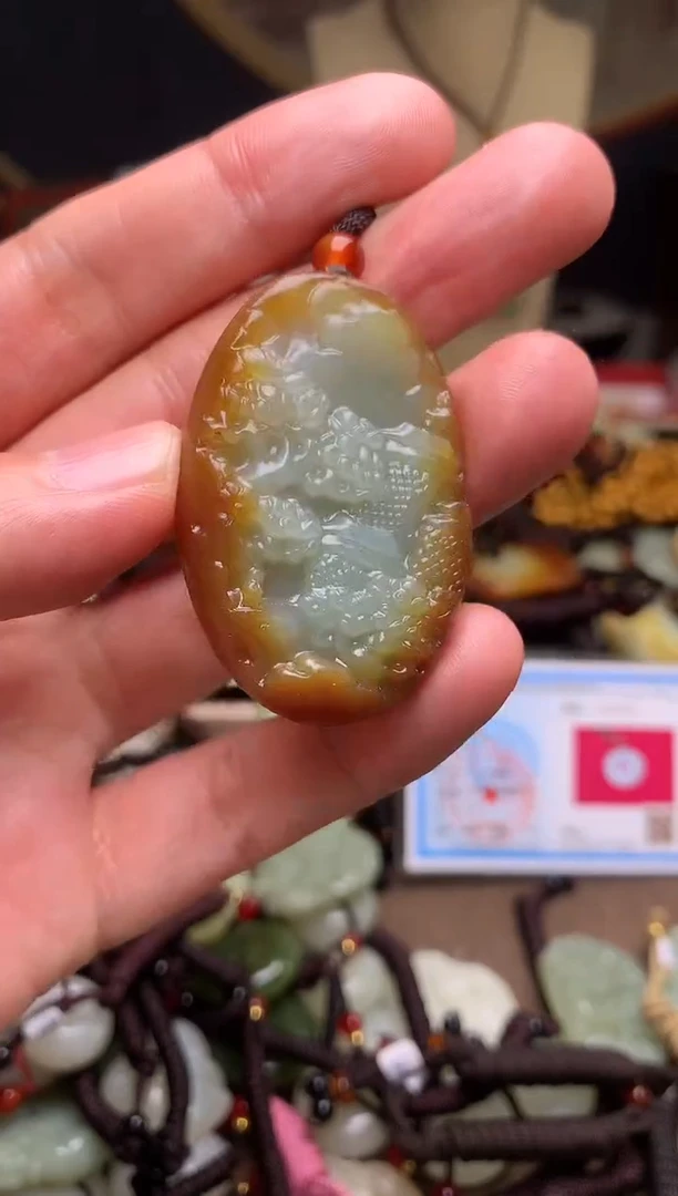 颈饰未镶嵌和田玉新疆料青海料清水和田玉吊坠