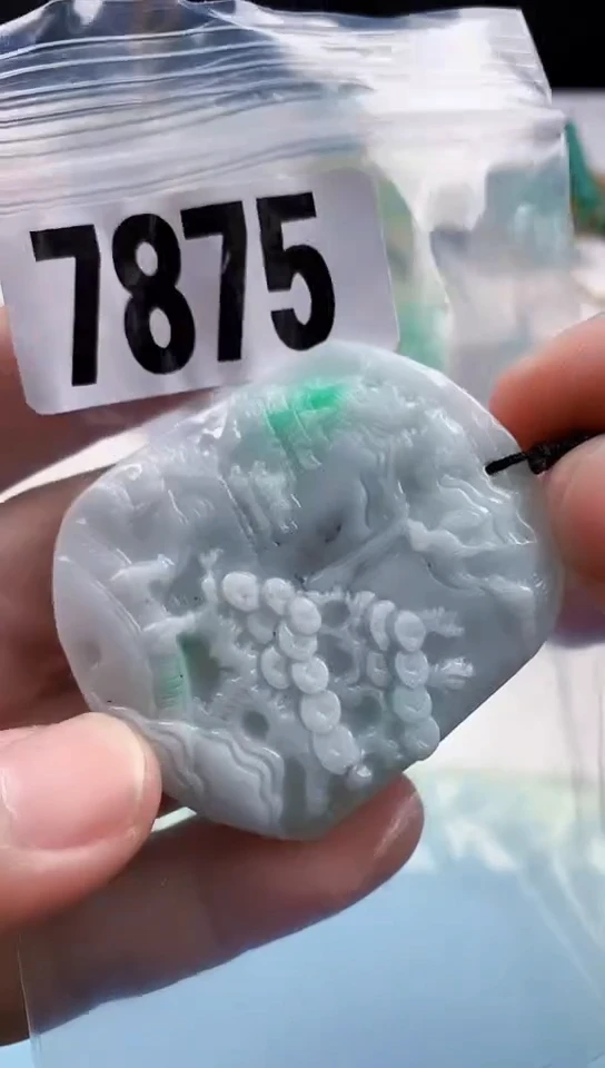 【闪购商品】翡翠颈饰未镶嵌天然翡翠吊坠挂件