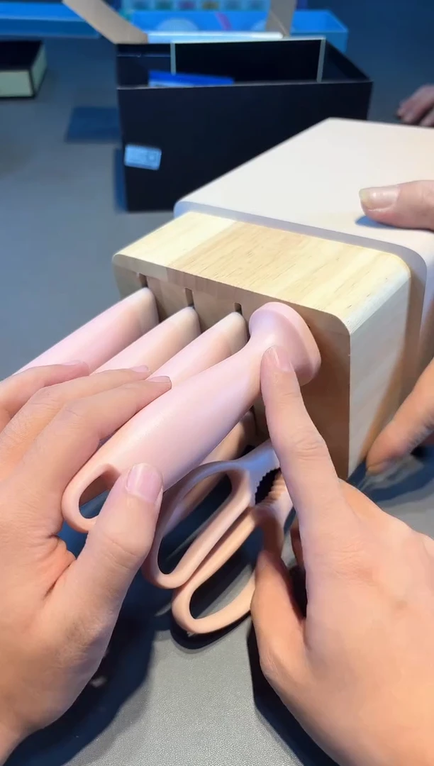 【闪购商品】瓷片新号开播全场福利保正保真