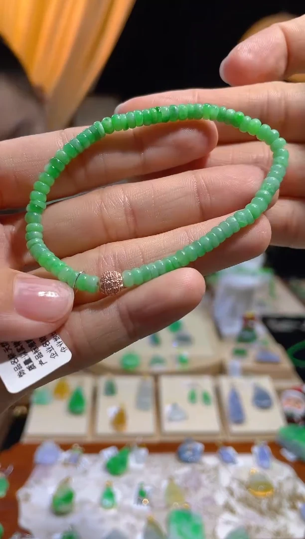 【闪购商品】翡翠颈饰未镶嵌假一赔三