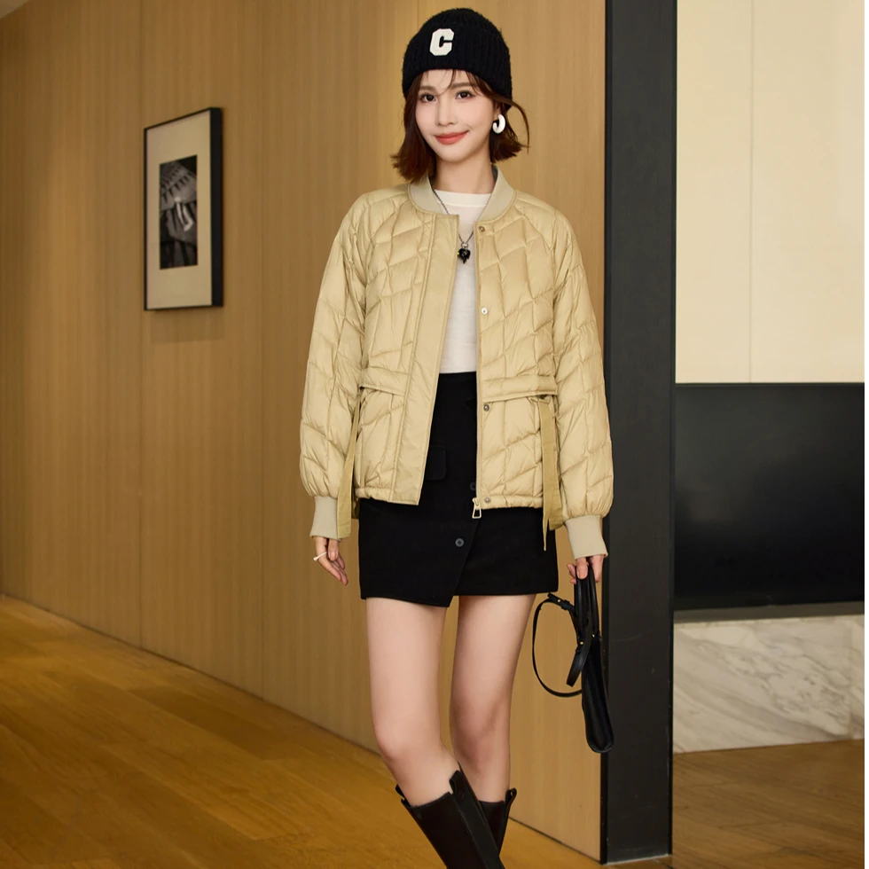 25-295#圆领白鸭绒羽绒服女2024冬季新款宽松时尚保暖短款外套