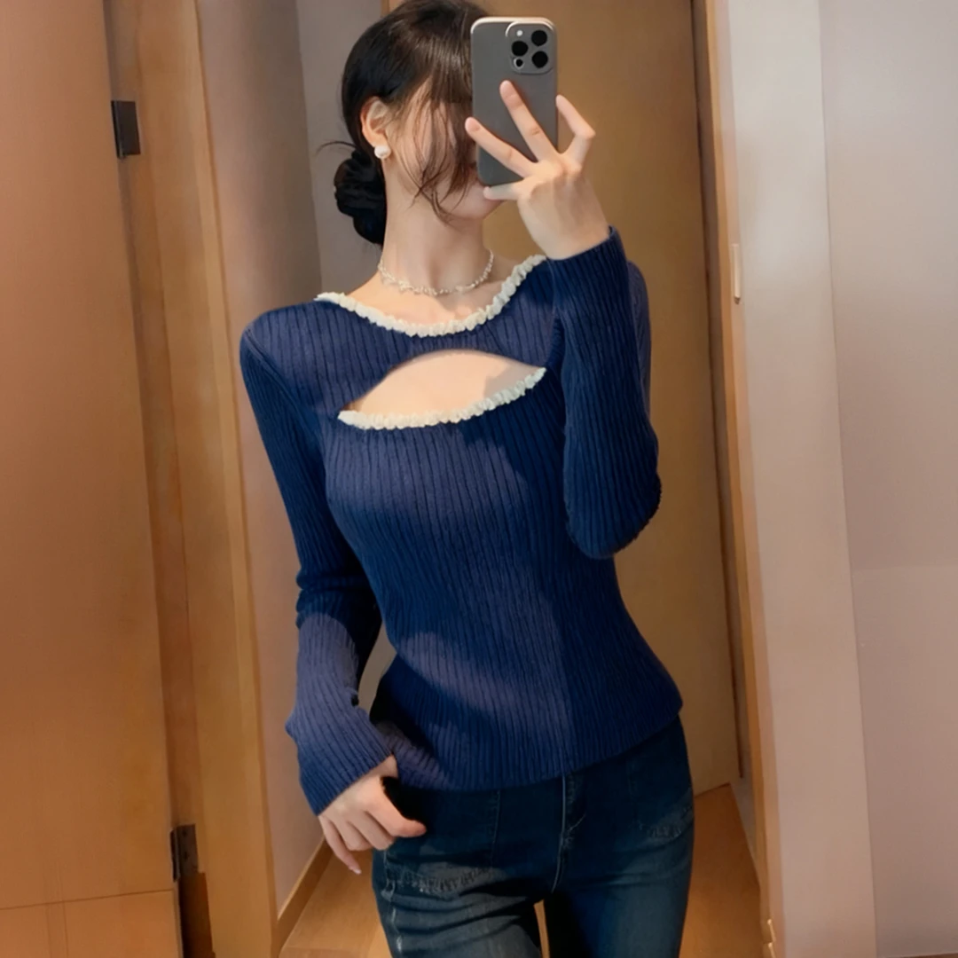 别致设计感藏蓝色圆领花边镂空长袖针织衫女秋冬款超好看打底小衫