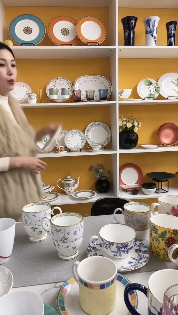 则武 花更纱 蓝色 高脚马克杯