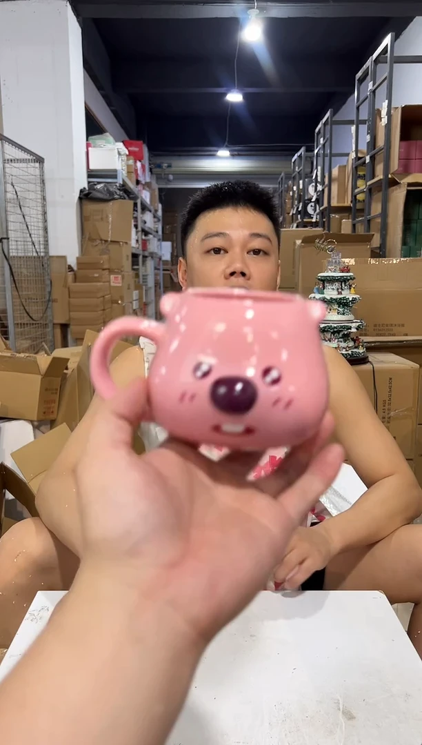 瓷片卢比头杯 陶瓷材质