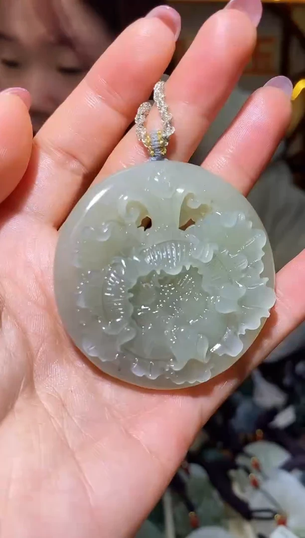 未镶嵌和田玉挂件1