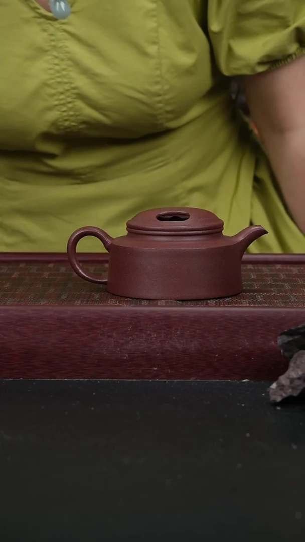 茶壶紫砂底槽青牛盖
