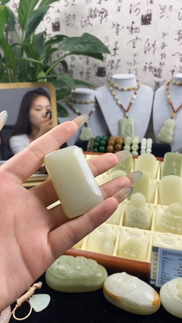 玉面包无事牌【送绳送礼盒】
