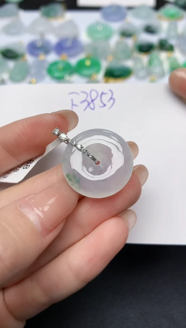 颈饰18K金镶嵌翡翠天然缅甸A货翡翠百元以上9元证书费自理