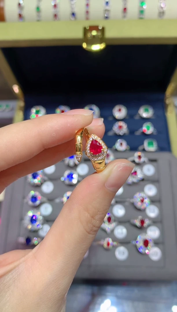 【闪购商品】红宝石戒指18K金镶嵌11111