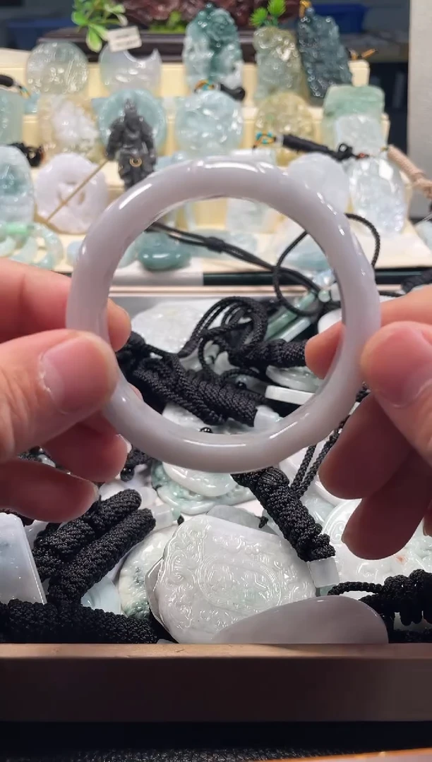 颈饰未镶嵌翡翠青**限1/02/050