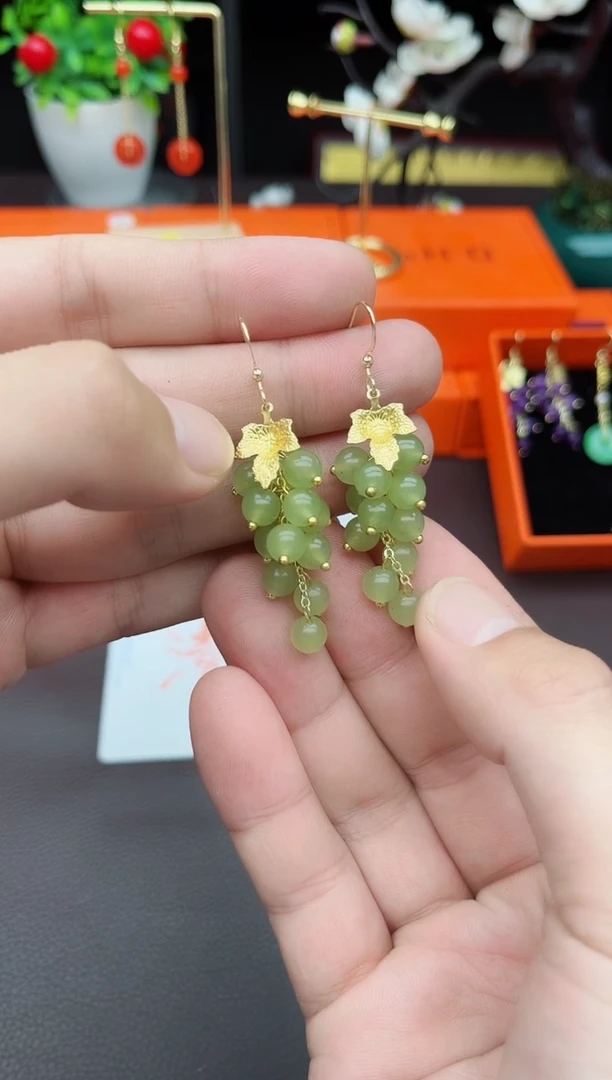 东陵石银S925镶嵌耳饰229000