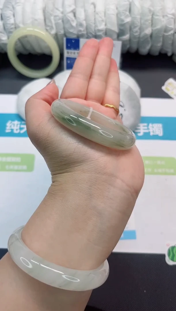 石英质玉手镯未镶嵌27-53.5