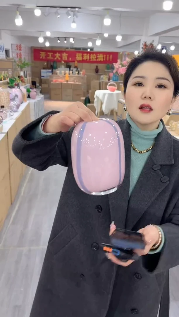 【闪购商品】琉璃泰新花器Q-37晚