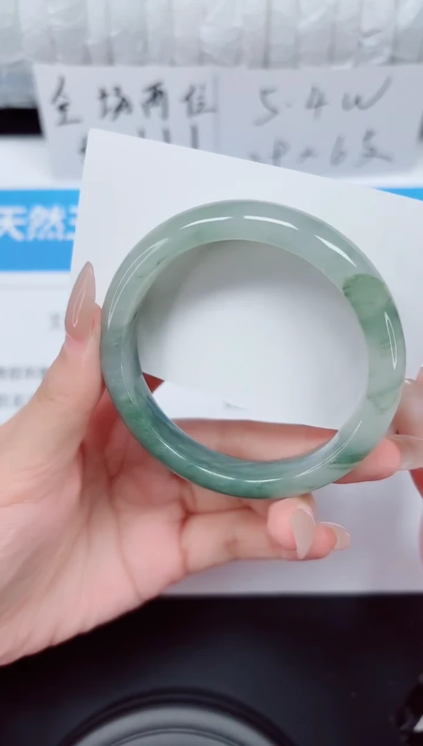 未镶嵌手镯石英质玉153-52