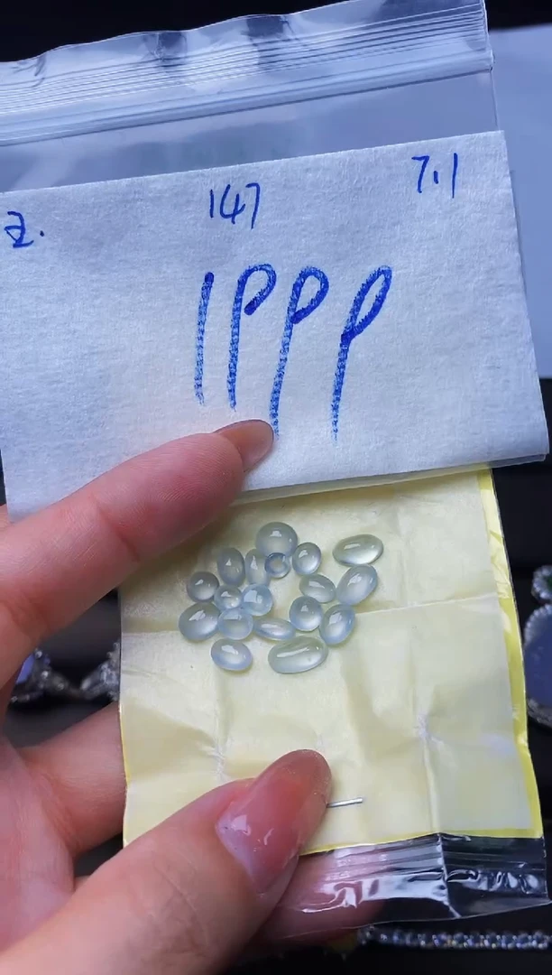 定制翡翠未镶嵌缅甸天然翡翠A货147