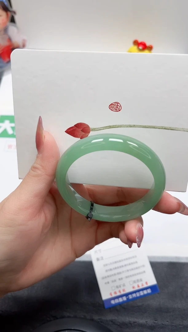 【闪购商品】石英质玉手镯未镶嵌73-55