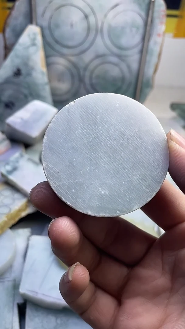 翡翠未镶嵌颈饰翡翠601