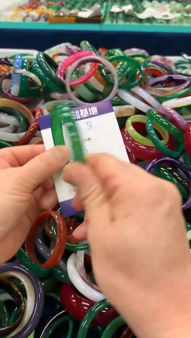 手镯玛瑙/玉髓未镶嵌31