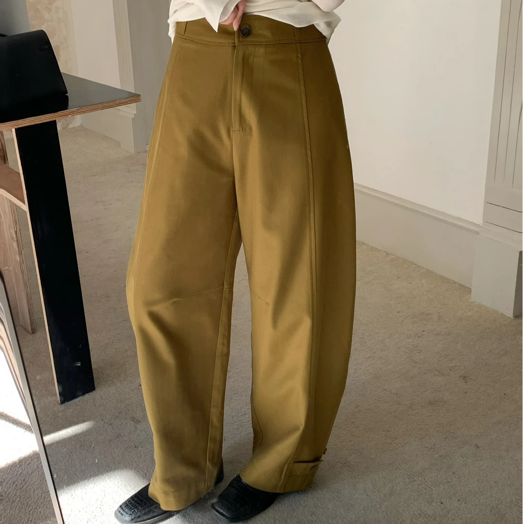 调性十足的镰刀裤，时尚前卫潮流，时髦精必备哦