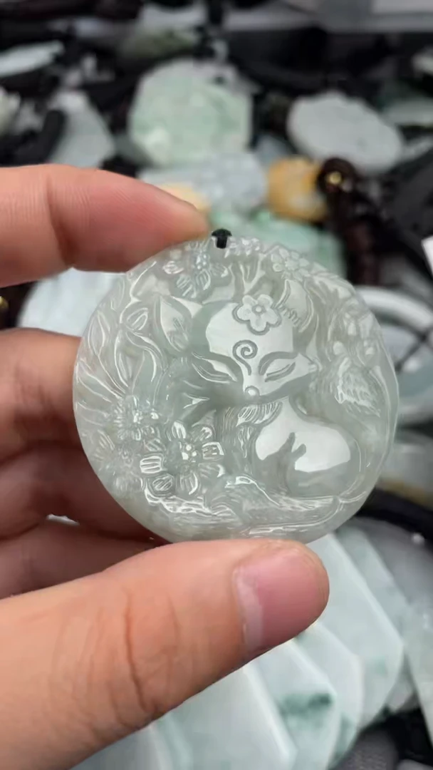 翡翠未镶嵌吊坠(不含链)1