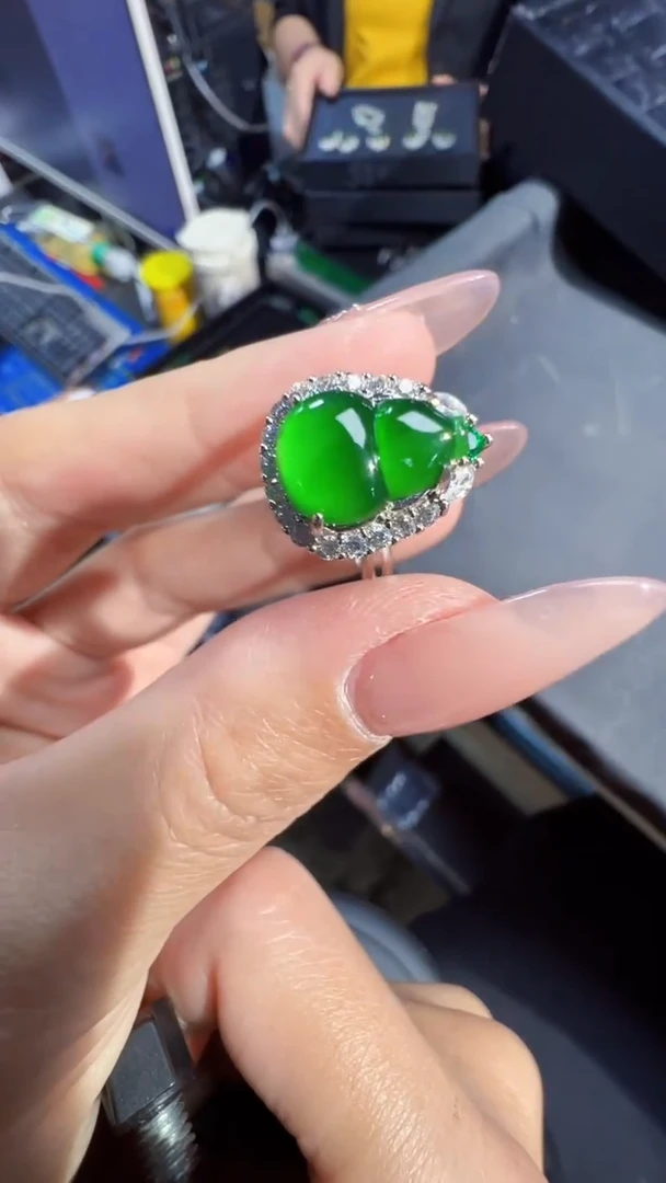 【闪购商品】定制翡翠未镶嵌戒指商品多样性发货1