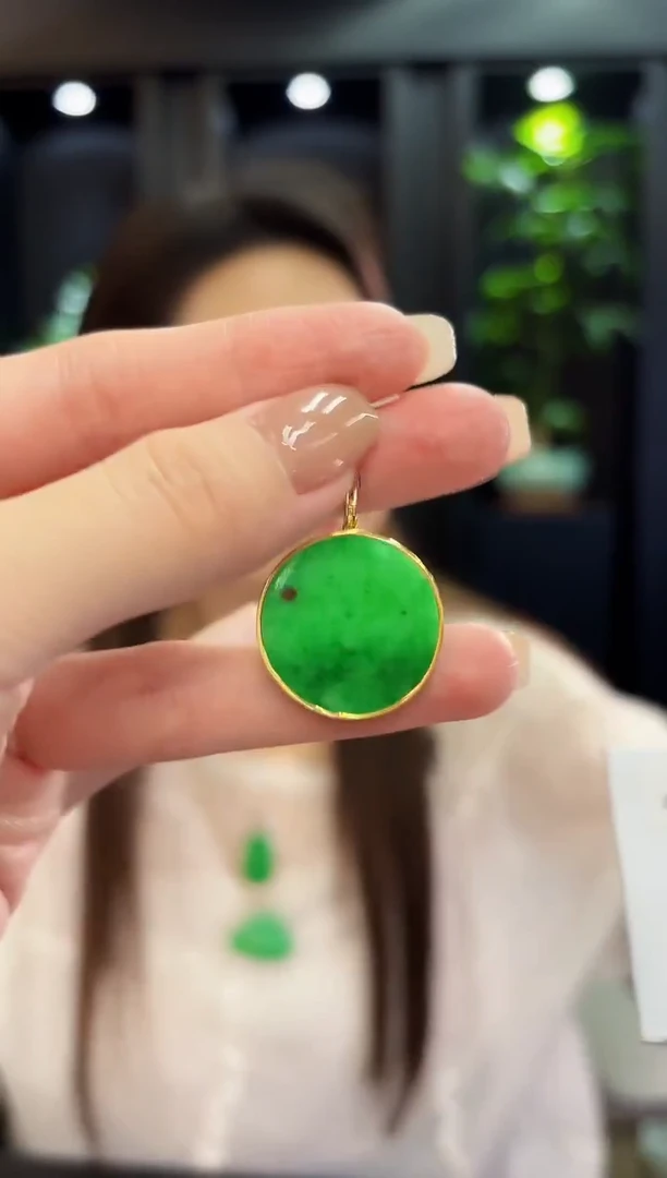 颈饰18K金镶嵌翡翠缅料A货/支持复检/一件