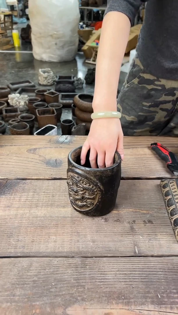 陶土【闪购商品】- 吉祥如意龙纹圆盆