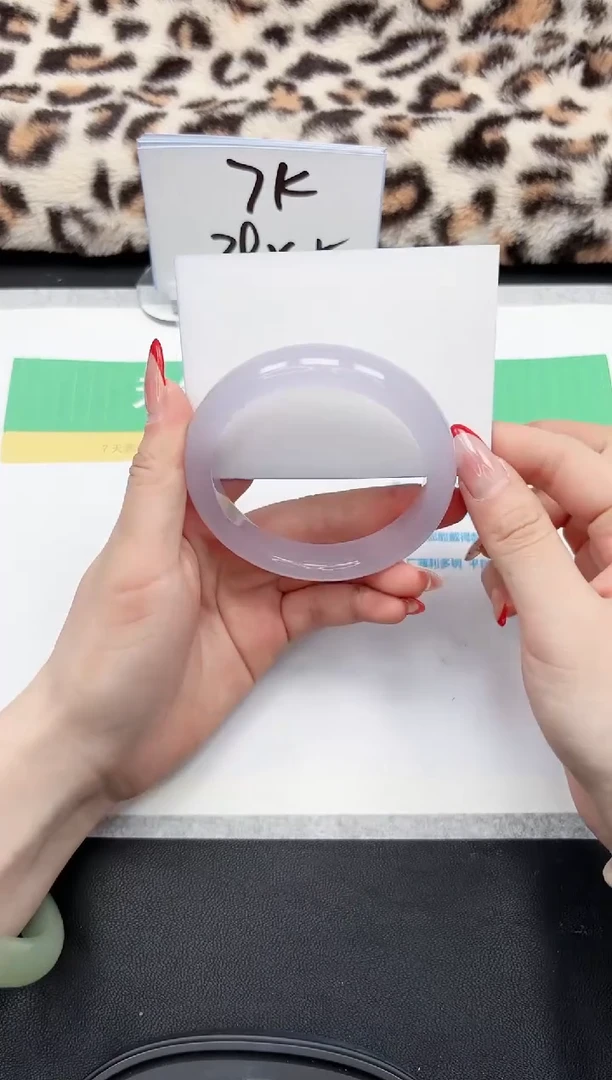 【闪购商品】石英质玉手镯未镶嵌211-62